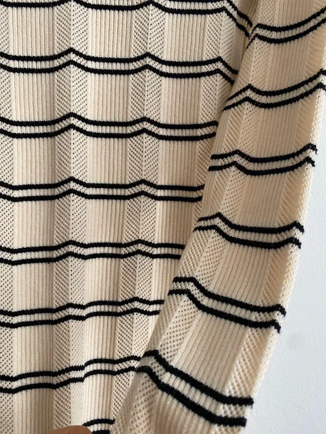 

2020 autumn and winter new lace collar striped simple slim fit all-match knitted top women
