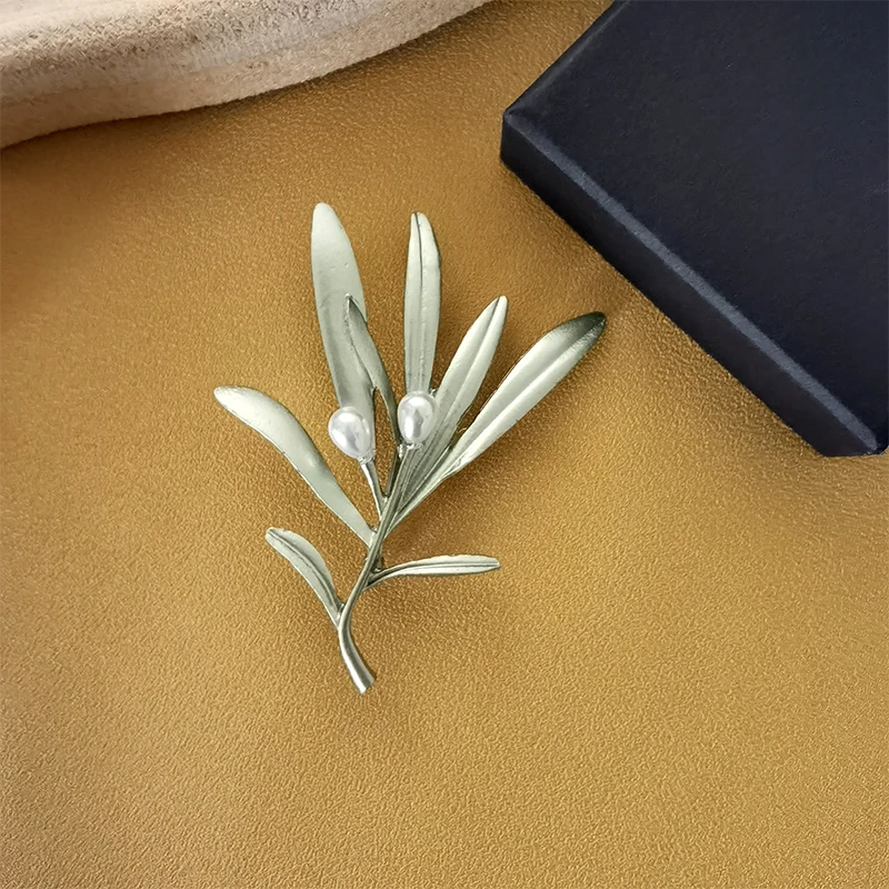 

Garden Brooch Pearl Beads Plant Corsage Custom Grape Daisy Brooches Bag Clothes Coat Sweater Lapel Jewelry Gift for Women Wife