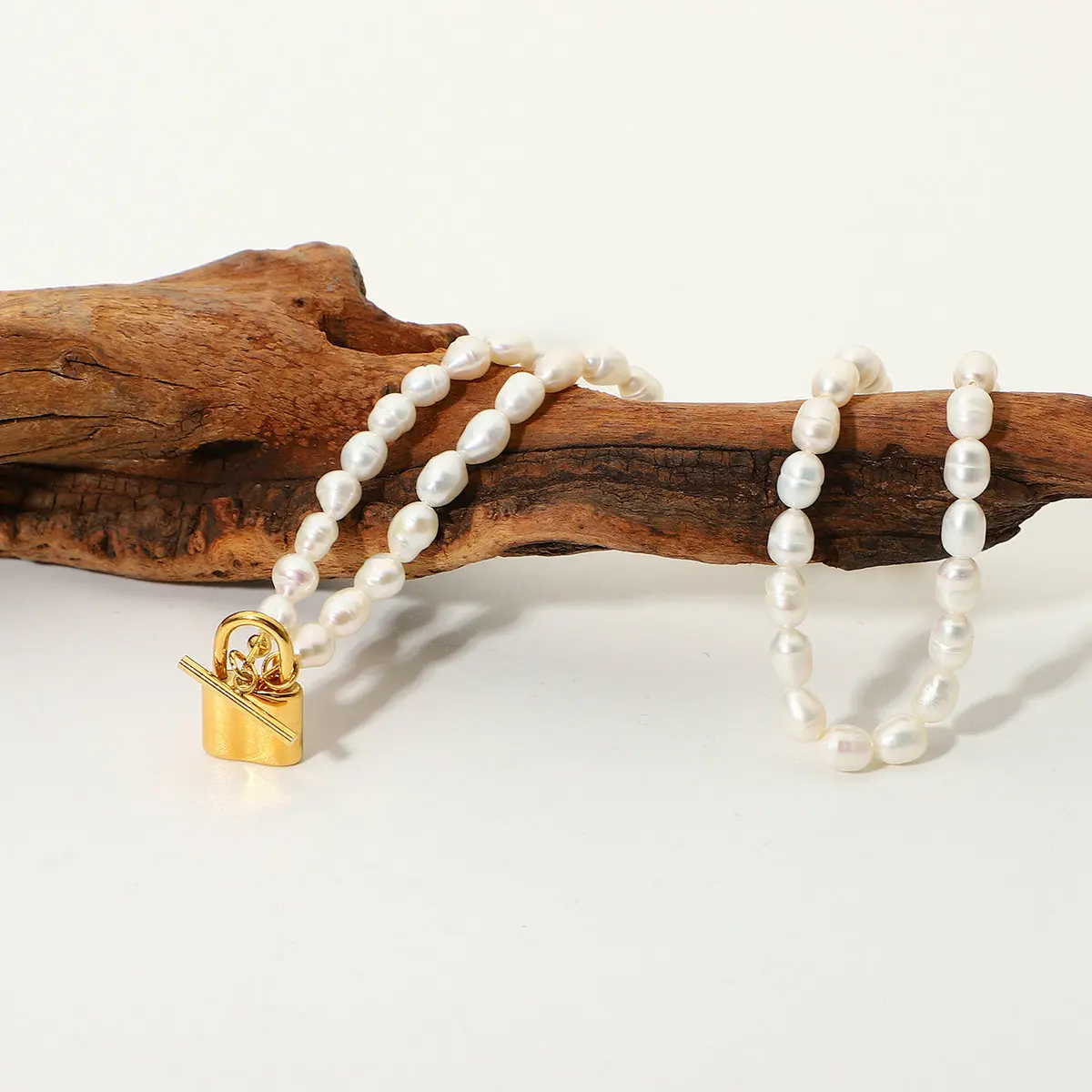 

Простое Ожерелье Amaiyllis из 18-каратного золота с натуральным пресноводным жемчугом, модное ожерелье до ключиц с цепочкой и замком, ювелирные и...