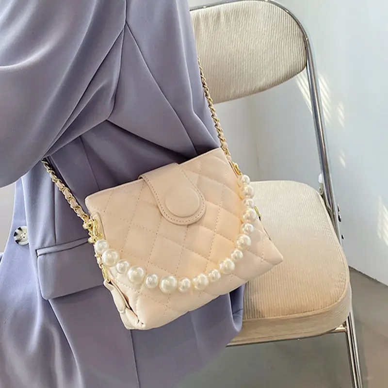 

Lady Pearl Tote Bag 2021 Fashion New High Quality PU Leather Women's Designer Handbag Chain Shoulder Messenger Bag