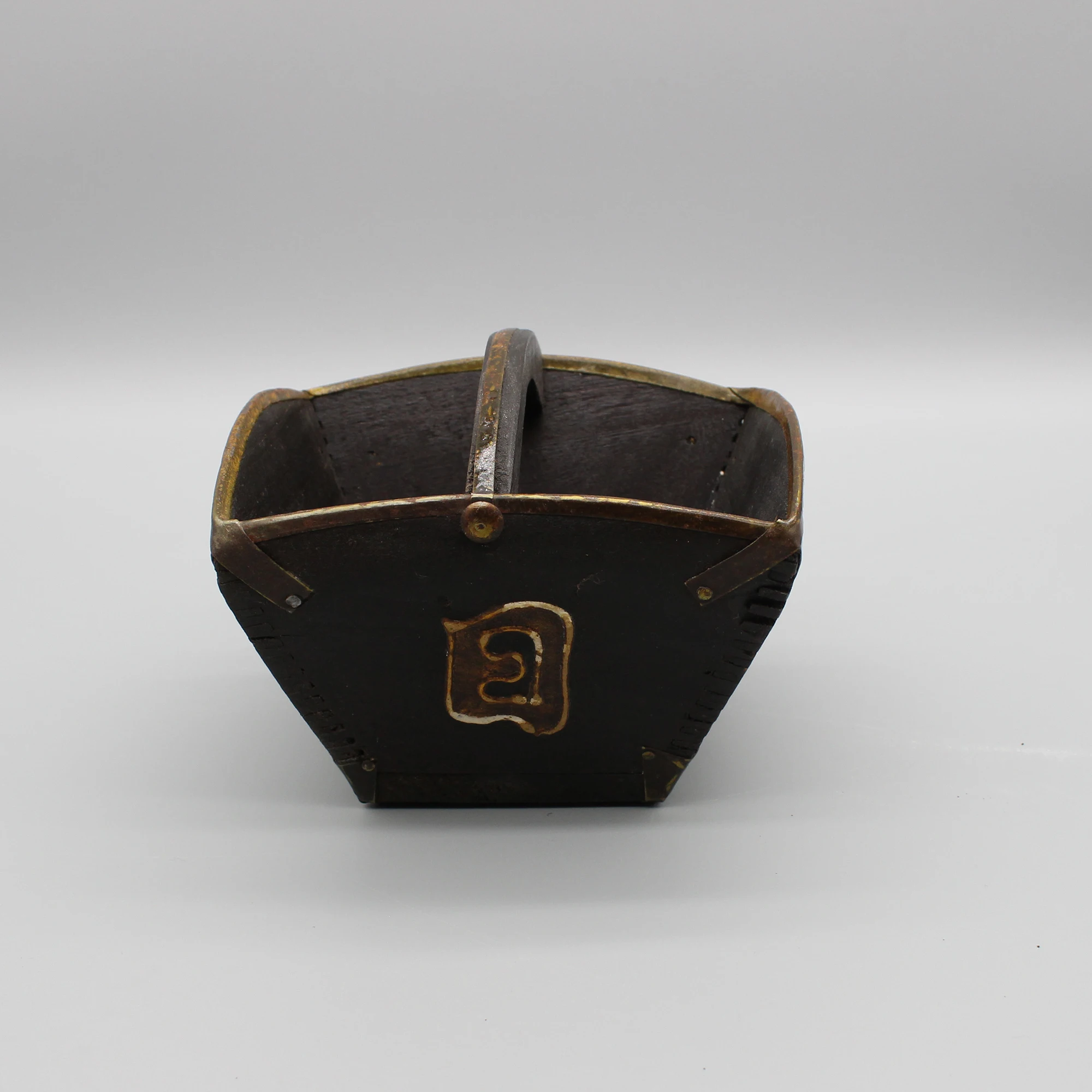

Newly made rice measure, wooden box, wooden holder, Stationery holder