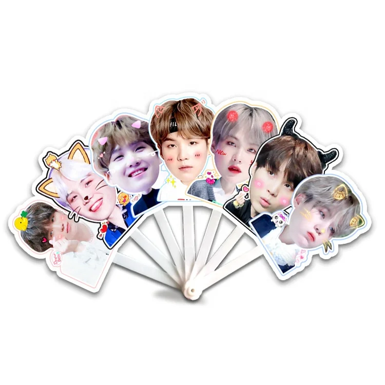 Оптовая продажа Bangtan Boys Kpop мультяшный милый складной веер пластиковый рекламный