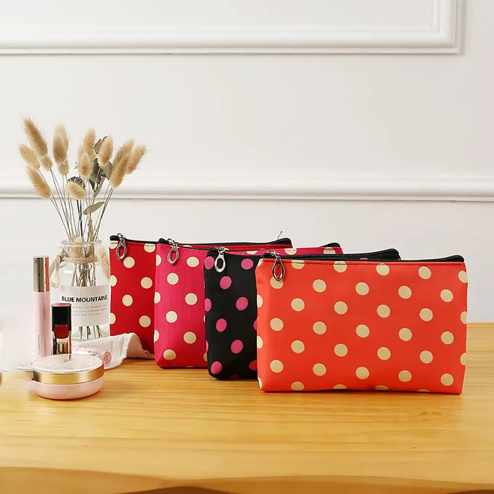 

1pc Heart Shape Makeup Case Waterproof Cosmetic Box Women Travel Zipper Makeup Organizer Storage Pouch Toiletry Wash Beauty Kit