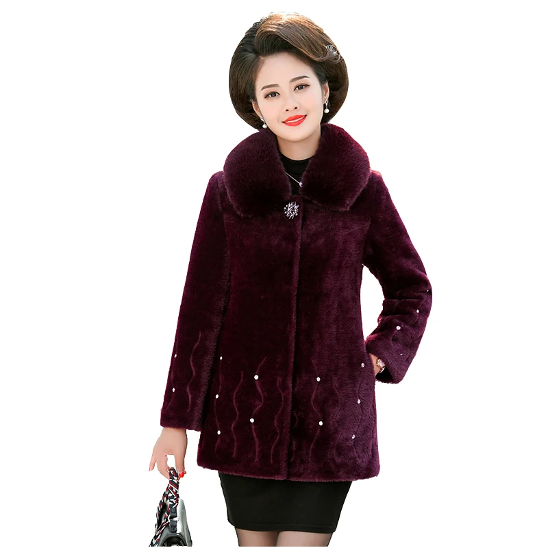 

Mink Fleece Jacket Autumn Winter Jackets Female New Fashion Warm Mother Tops Short Plus Size Winter Thick Woolen Coat Overcome