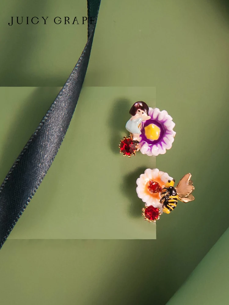 Серьги-гвоздики женские эмалированные в виде пчелки маргаритки с ручной