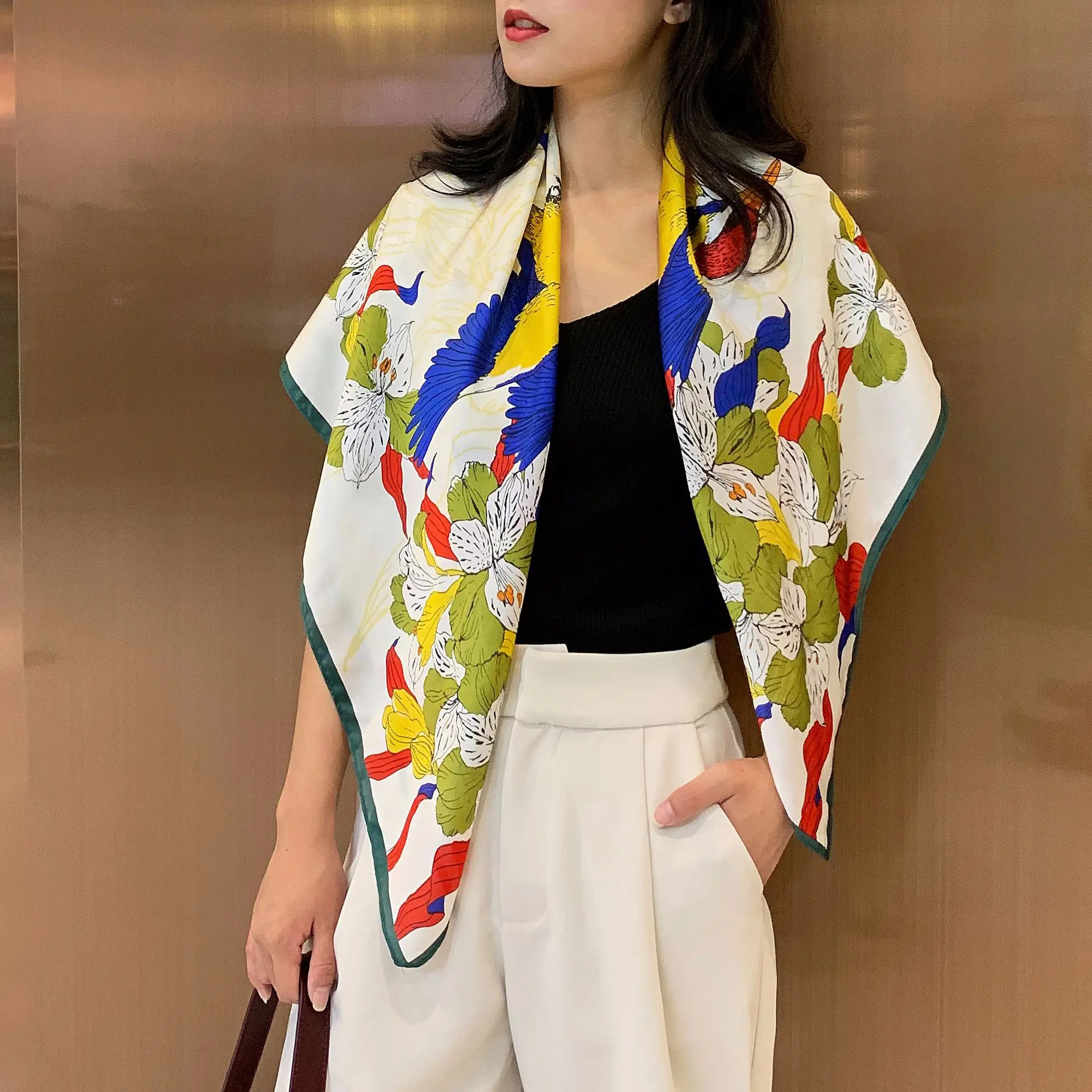 Женский элегантный шарф из искусственного