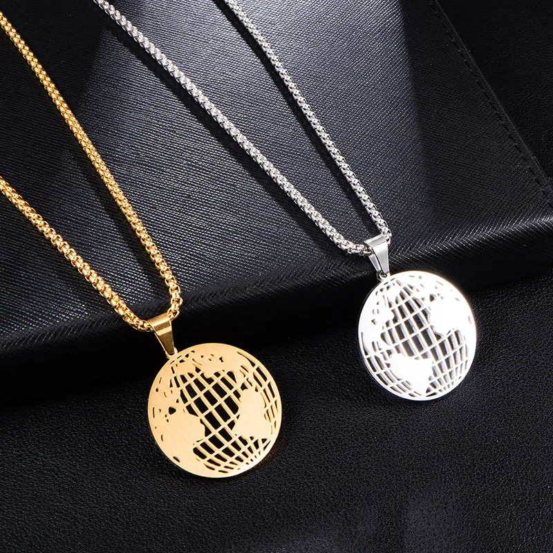 

New Fashion 316L Stainless Steel World Map Necklaces Hollow Globe Earth Jewelry Gold Chain Pendant Globetrotter Gifts