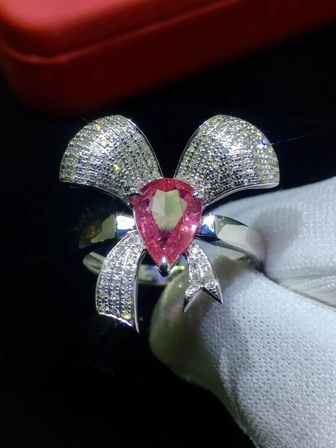 Кольцо с розовым сапфиром Настоящее чистое 18 K природный розовый сапфир