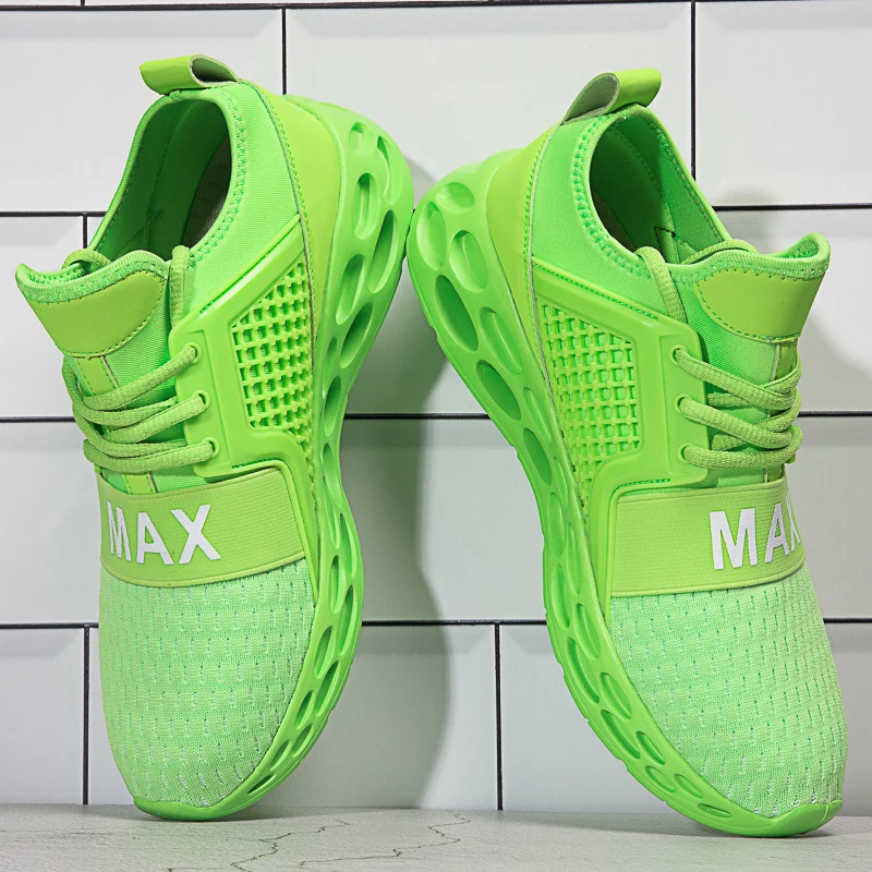 

New Men 2020 Light Running Shoes High Quality Outdoor Sports Athletic Shoes for Men Sneakers Breathable Outdoor Sports Shoes Men