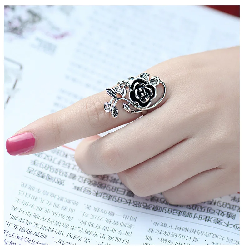 

2021 Fashion trendy girl exaggerated rose ring flower hollow carved drop oil painting oil ring used for female jewelry gifts