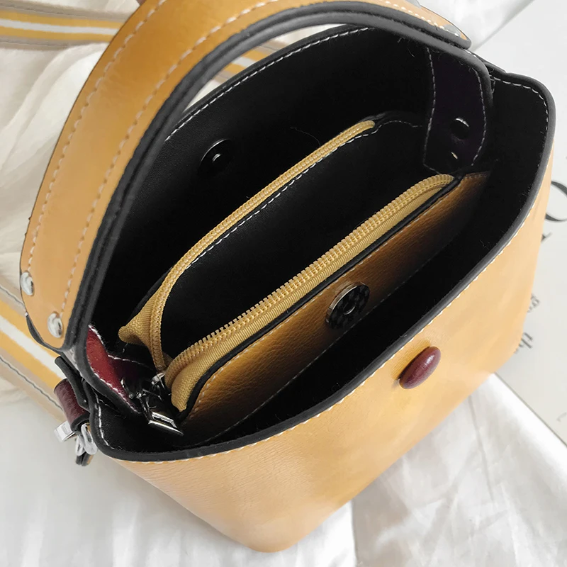 Женская наплечная сумка из искусственной кожи Большая вместительная для работы