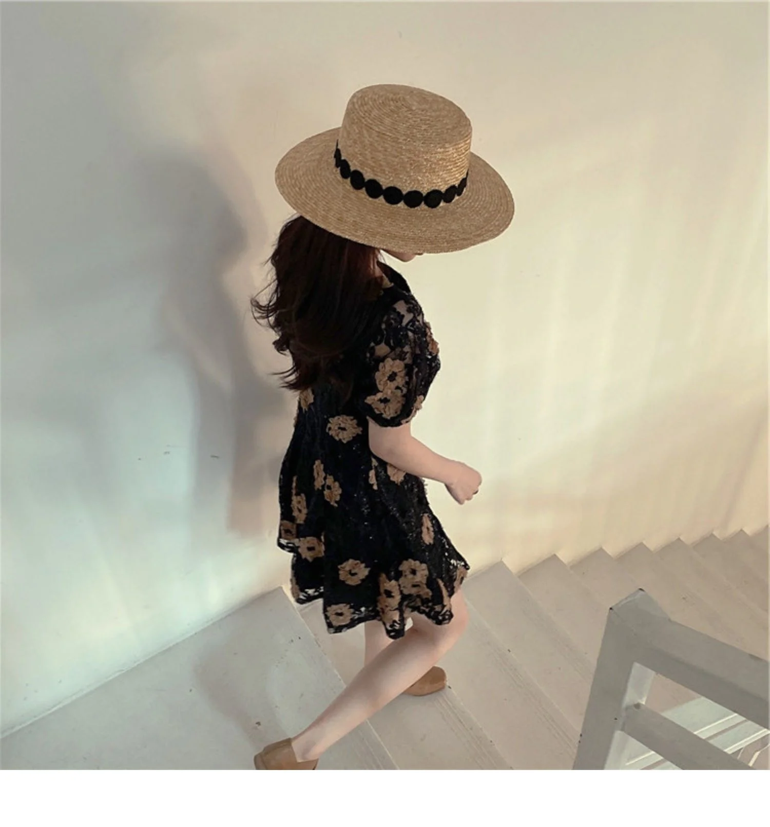 

6125 Summer New Style French Square Collar Elegant Black Shivering Dress Tight Waist Design Sense Small Tall