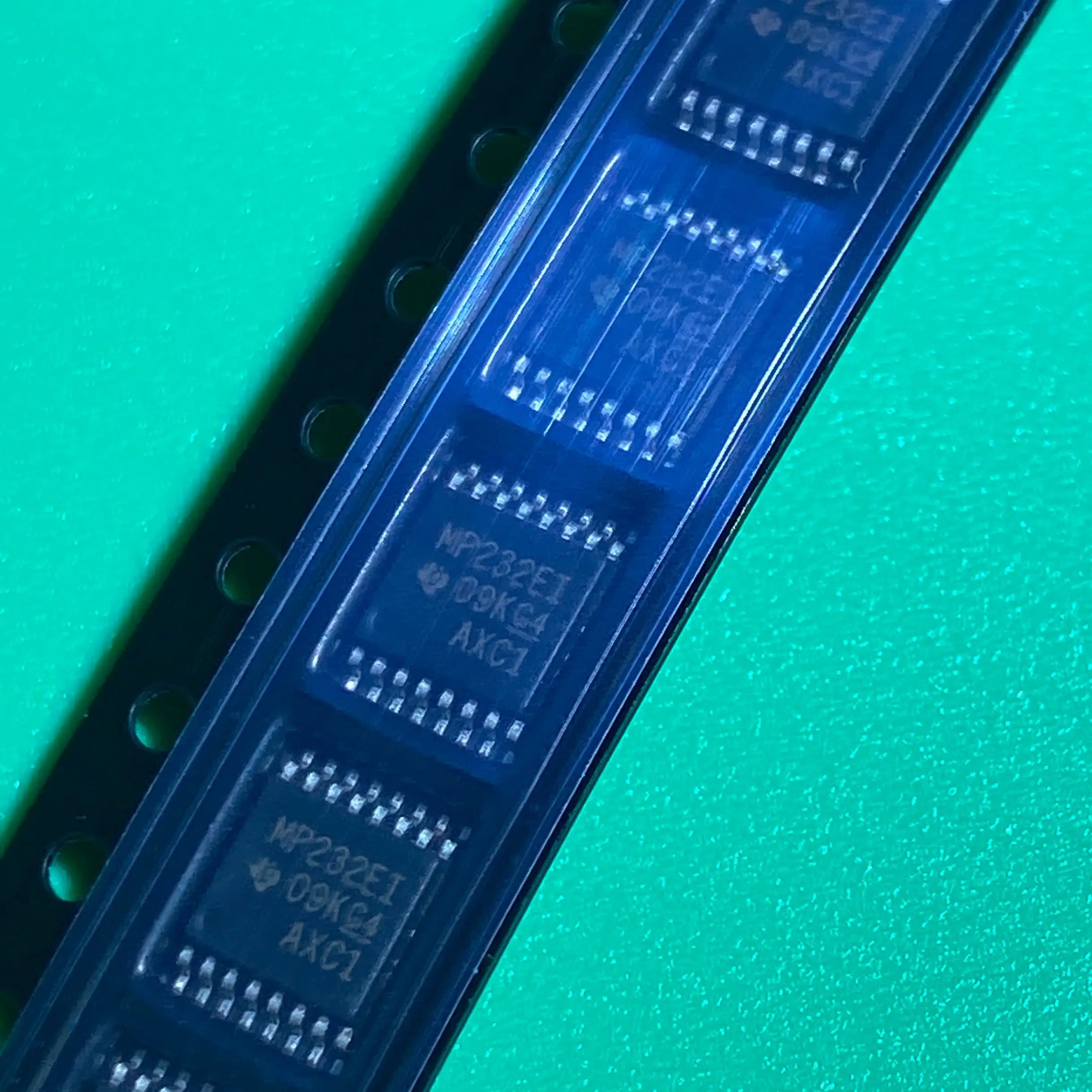 5 шт./лот MAX3232EIPWR TSSOP16 MP232EI РВД IC трансивер полный 2/2 16tssop MAX232EIPWR MP232EIPWR MAX3232 EIPWR MAX3232EI