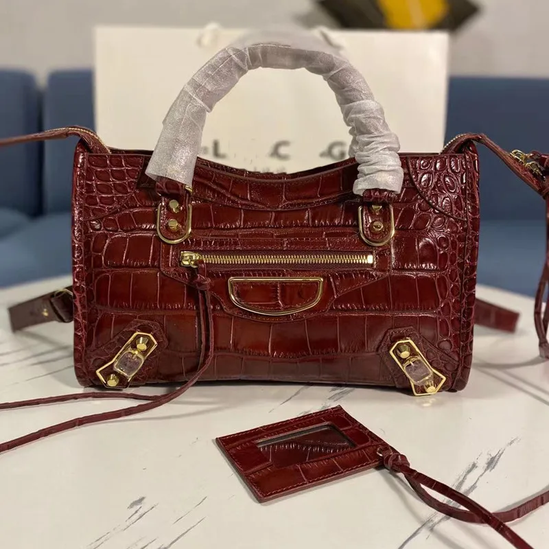 

Latest top luxury design vintage rivet bag with female tassel bulky leather tote bag for free delivery