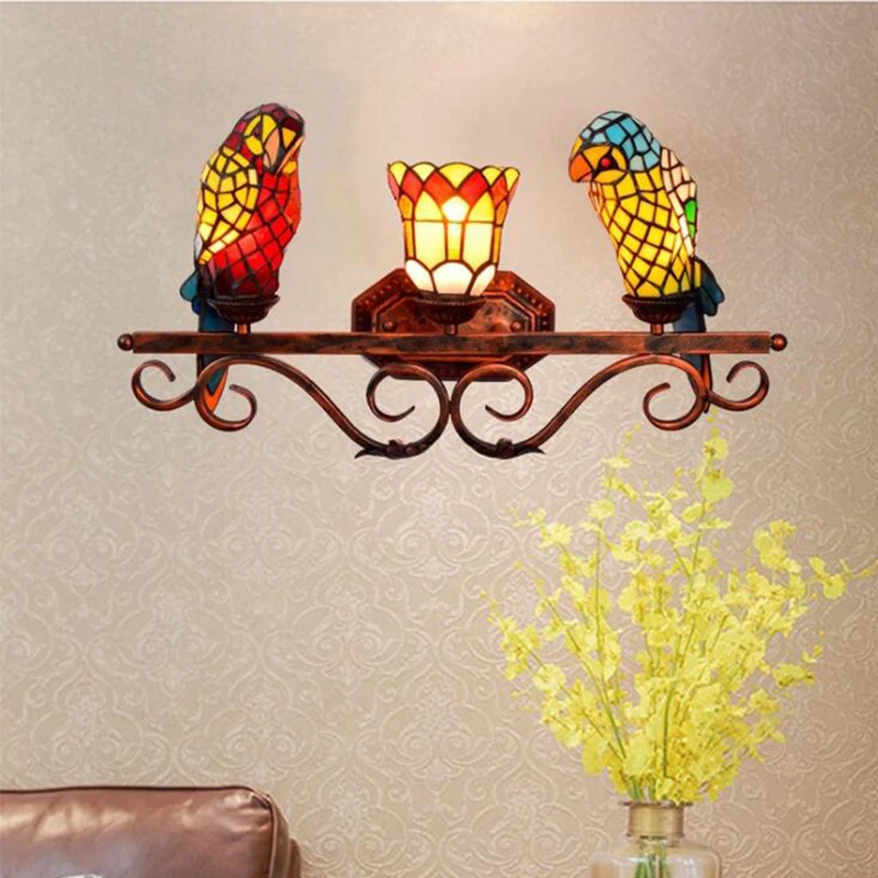 

Mediterranean Vintage Wall Lamp European Parrot Tiffany Stained Glass Wall Lamps Bathroom Corridor Bar Restaurant Room Lights