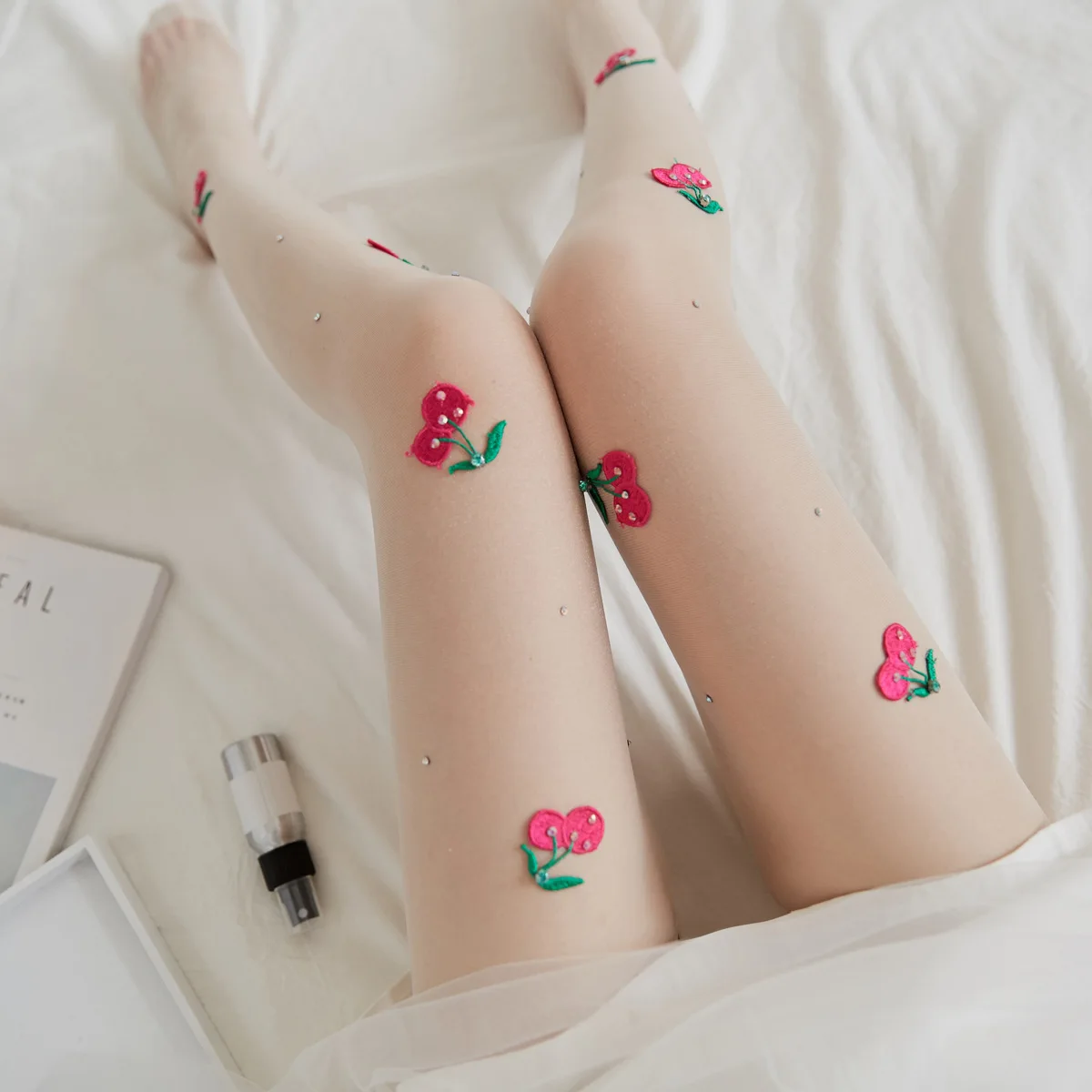 

Сексуальные шелковые колготки ручной работы с жемчужным рисунком вишни, женские облегающие Женские сетчатые вечерние чулочно-носочные изд...