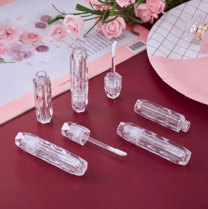 

3ML Diamond Shape Empty Plastic Lip Gloss Packaging Tubes with Wand Makeup Balm Containers Reusable Bottle Clear Top SN3364
