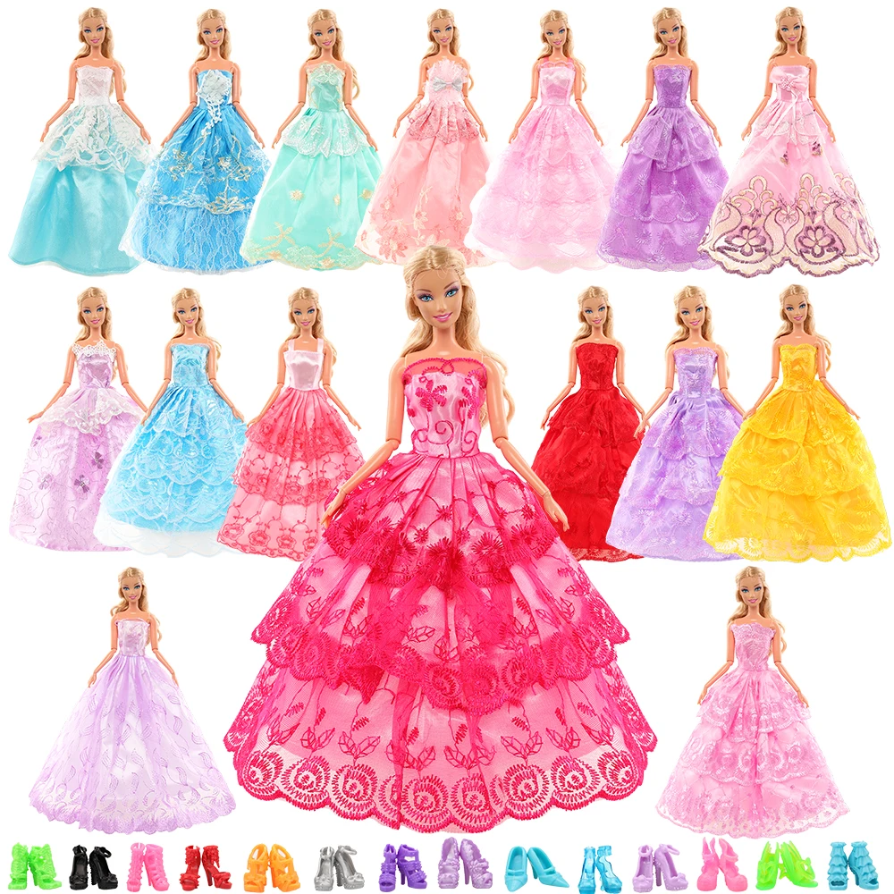 

Fashion 15 Items/Set Doll Accessories Kids Toys =5 Long Tail Wedding Dresses Random +10 Shoes Clothes For Barbie Dressing Game