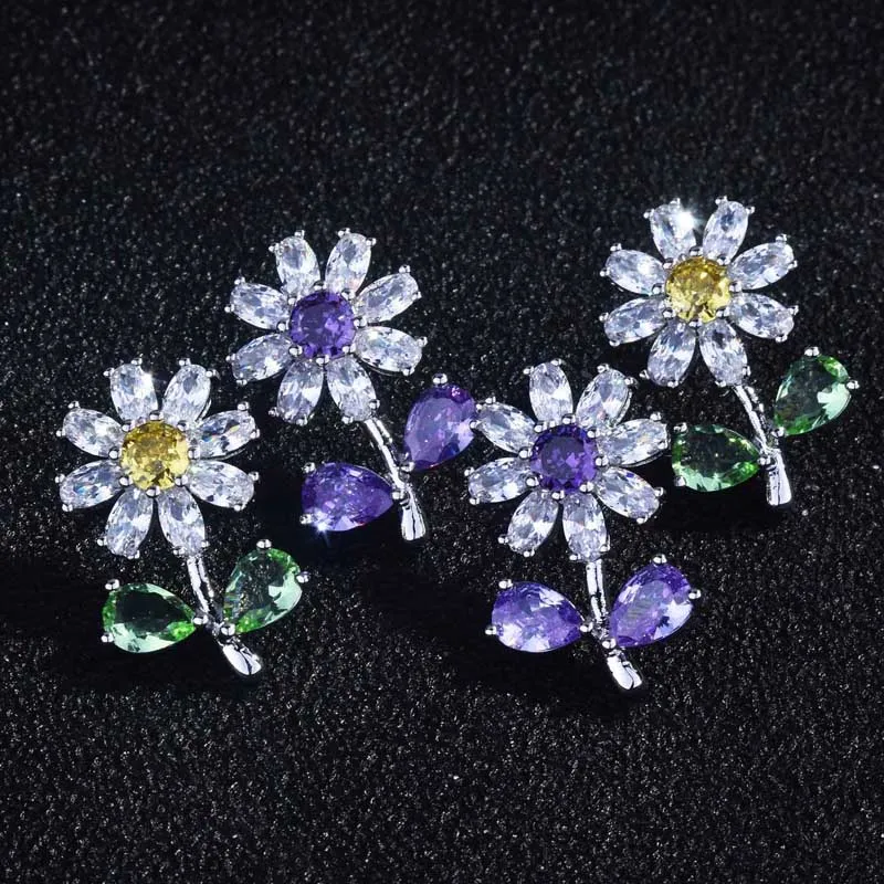 

Fashion Charm Flower Stud Earrings Inlay Full Dazzling Crystal Zircon Cute Daisy Jewelry For Women Wedding Party Birthday Gifts