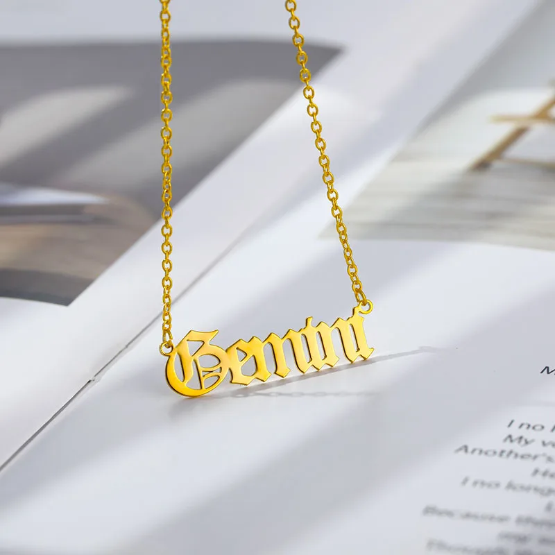 2020 новый золотой Нержавеющая сталь Знак зодиака старый английские буквы Цепочки