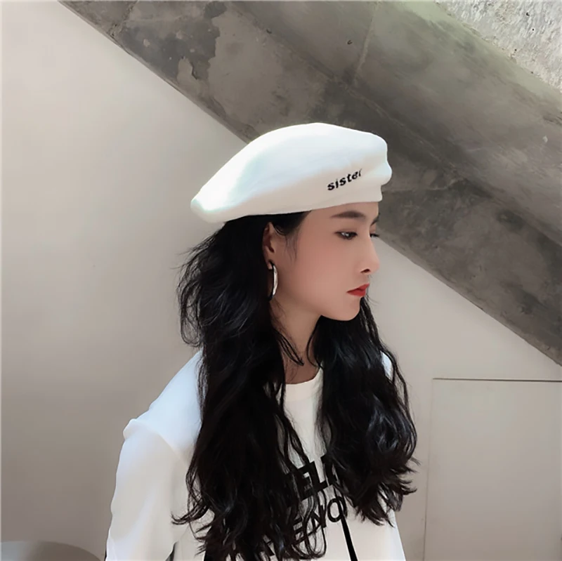 Женская шапка с надписью EAM Круглый купол универсальная весна-осень 2021 1B859 |