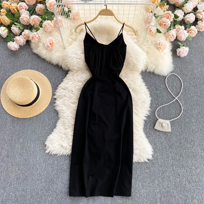 

Женское летнее платье с V-образным вырезом