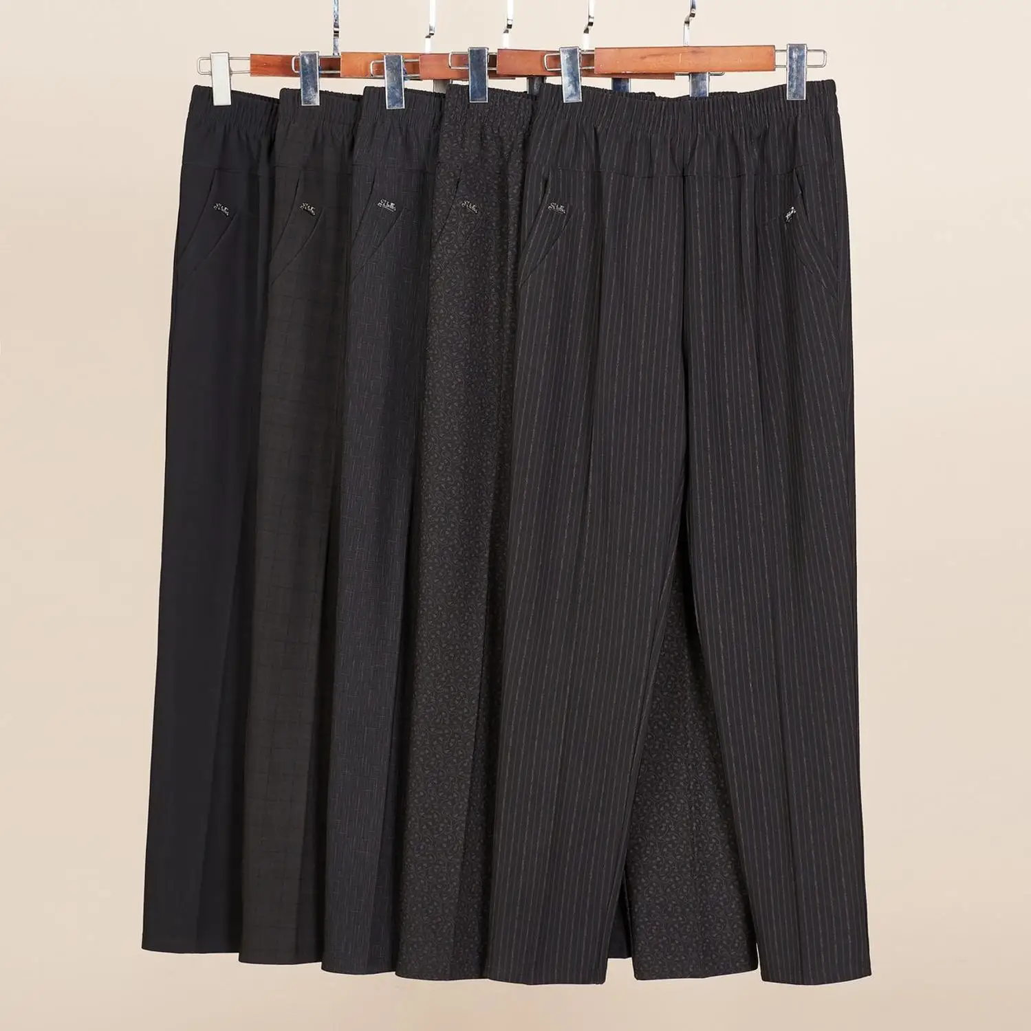 

Spring and Autumn Middl Aged Women Warm Velvet Elastic Waist Casual Straight Pants Female Trousers Plus Size Clothing