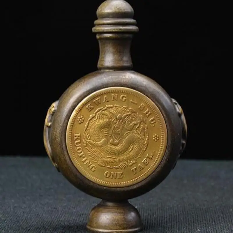 

China's brass Carving dragon Snuff bottles Ornaments