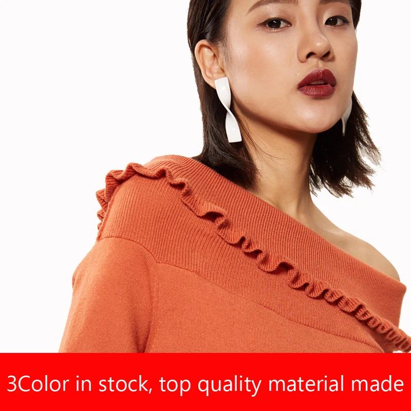 Женское вязаное длинное платье-пуловер с открытыми плечами | Женская одежда