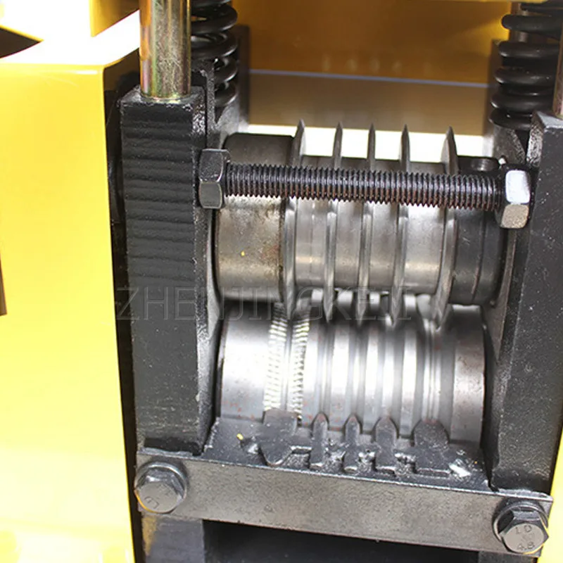 

Small Automatic Wire Electric Stripping Machine Wire Cable Waste Material Recycling Factory Tools Stripping diameter 220mm