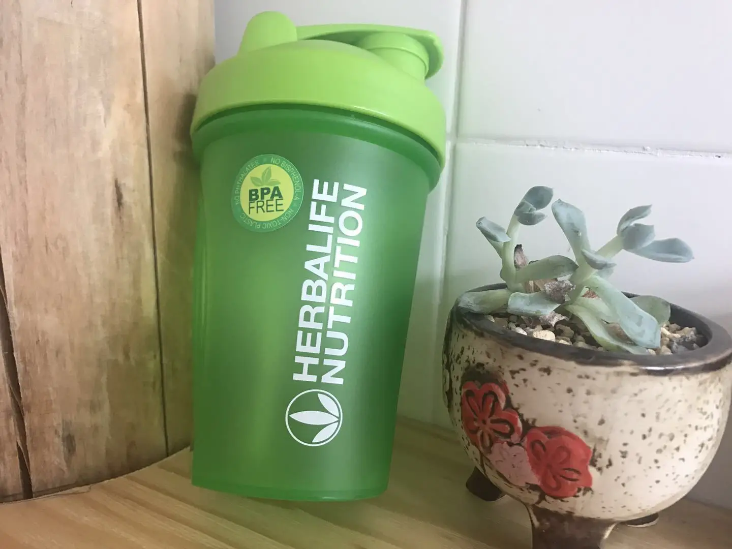 Высокий набор-Herbalife шатающийся стакан пункт молочного встряхивания Протеиновой порошковой чашки с мячом УФ печати смешивая чашка