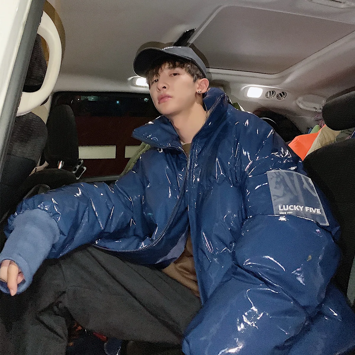 

2019 мужские зимние пальто и куртки Hoeem теплая и толстая зимняя мужская большая блестящая кожаная одежда с воротником