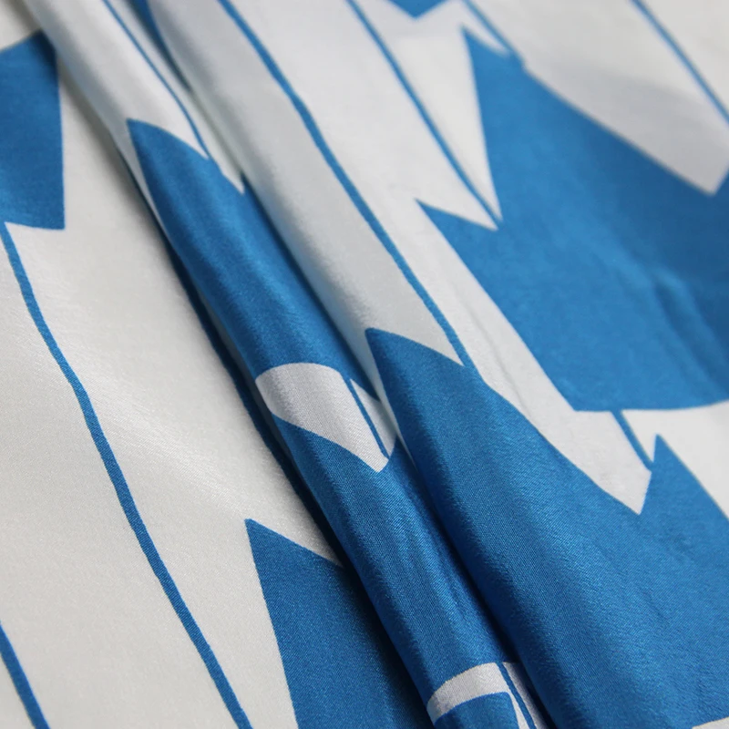 

114 cm printed silk fabric for dress 12 mm silk crepe de chine fabric summer breathable dress dress fabric wholesale silk cloth