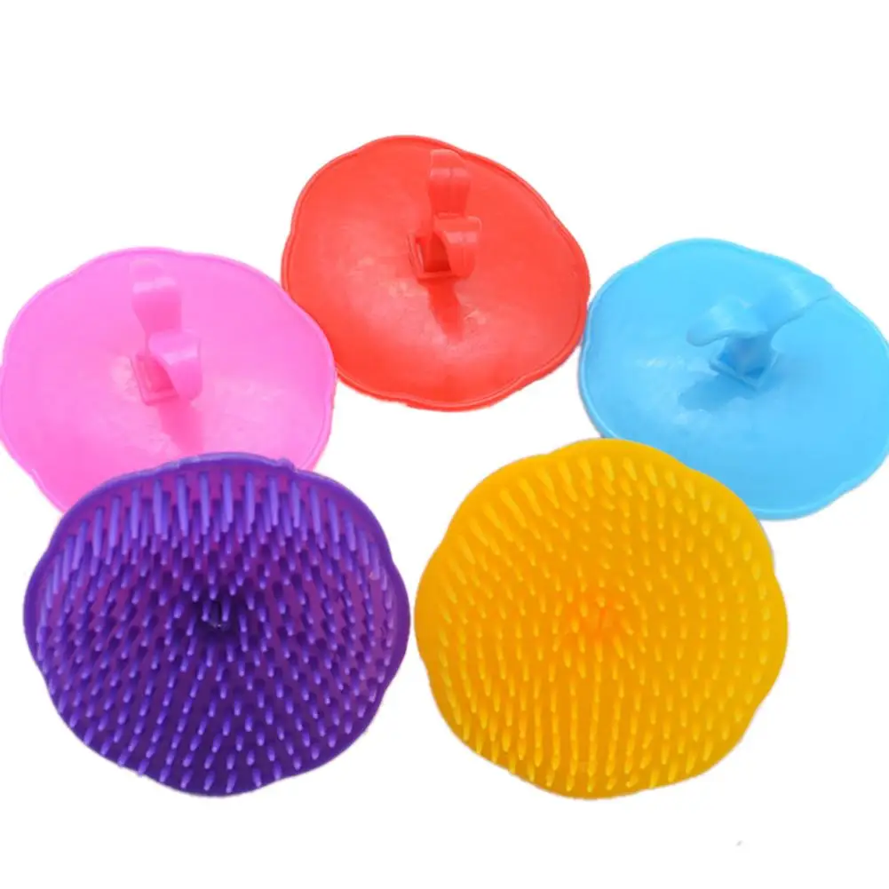 1pcs Soft Plastic Plum Shaped Shampoo Brush Mushroom Shampoo Massage Comb For Kids Baby Care Products Random Color