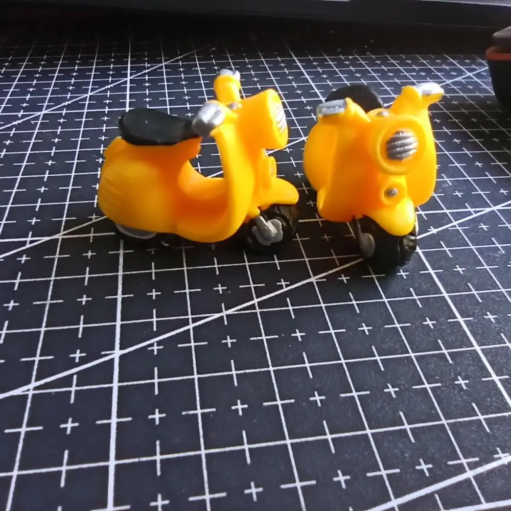 

1 шт./лот полимерный желтый электромобиль 33 мм украшения микро Ландшафтные украшения творческие украшения для дома и сада