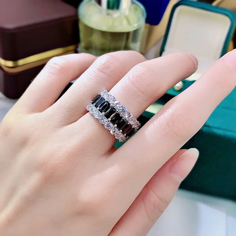 

Jazaz Fine 100% 925 Sterling Silver Sparkling 5MM 5A Zircon High Carbon Diamond Ring Women Party Birthday Anniversary Gift B0691