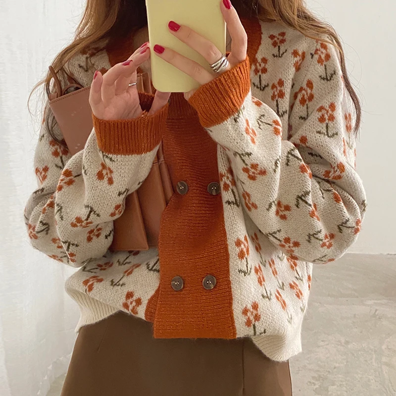 

Женский двубортный жаккардовый кардиган, Свободный вязаный кардиган с круглым вырезом и длинными рукавами, свитер в Корейском стиле ретро, ...
