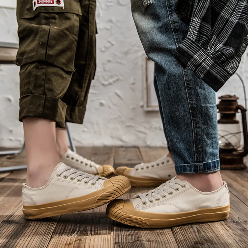 

2021 New Fashion Spring Autumn Men Canvas Shoes Vintage Solid Vulcanized Shoes Men Anti-slip Cool Work Shoes Couple Size 36-44