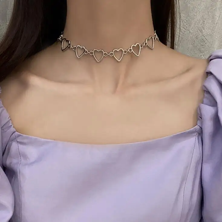 

Женское винтажное ожерелье чокер, серебряное ожерелье с полым сердцем, корейская мода, эффектные ювелирные изделия, 2021