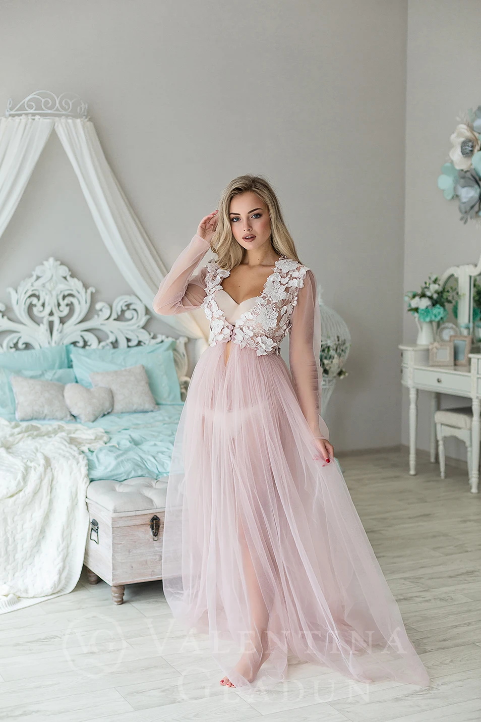 Румяна Розовая прозрачная ночная сорочка с V-образным вырезом на заказ длинными