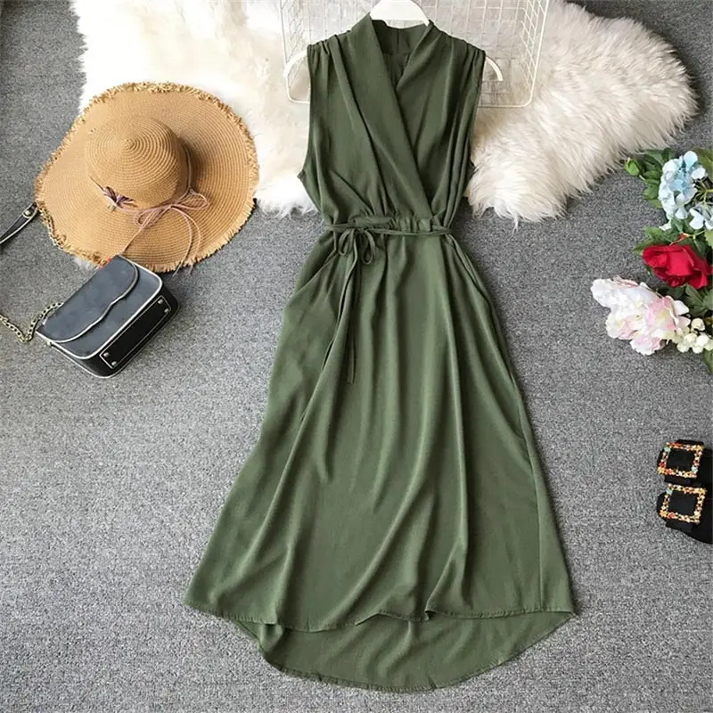 Женское длинное платье в армейском стиле с v-образным вырезом без рукавов