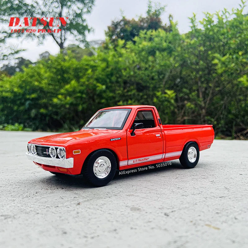 Пикап Maisto 1:24 Nissan Datsun 1973 620 красная конверсионная модель автомобиля из сплава