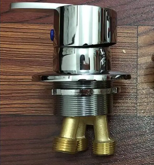 Water mixers MTTUZK твердая латунь Ванна горячей и холодной смесительный кран сплит джакузи смеситель 1 в 2 переключатель кран для ванной, смеситель для ванной комнаты - Цвет: Water mixers
