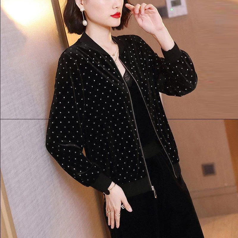 Куртка-бомбер женская летняя черная тонкая с длинным рукавом батальных размеров