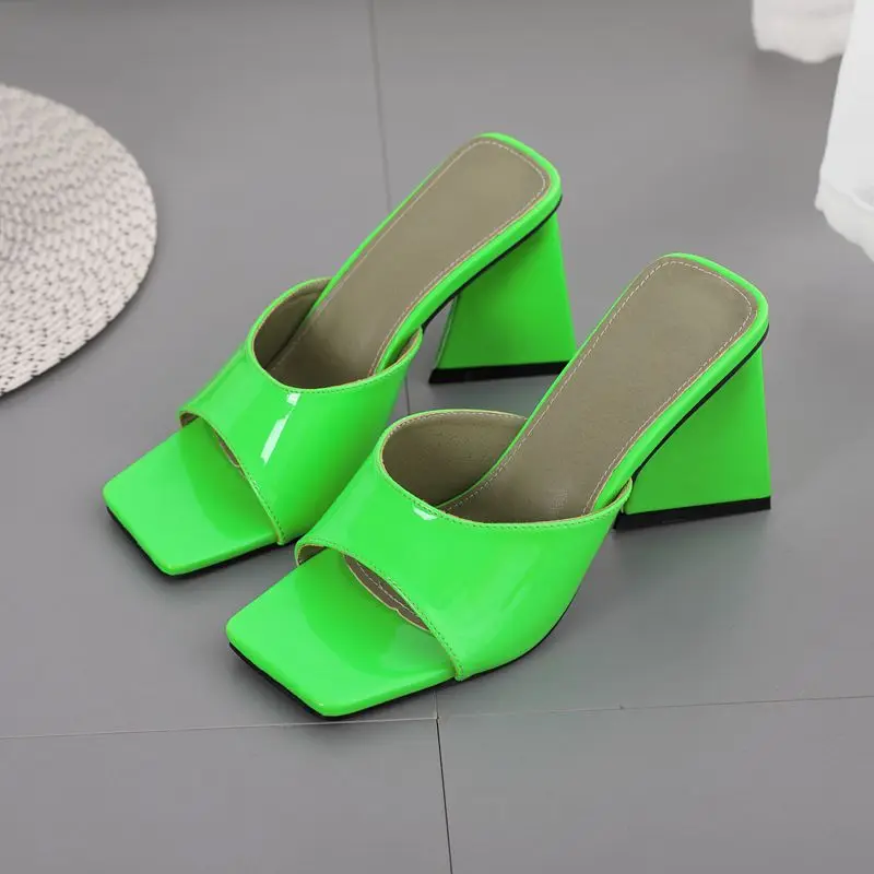 

2021 Multicolor Ladies Triangle Block High Heel Slip-On Slippers Mules Patent Leather Open Square Toe Sandal Luxury Brand Shoe