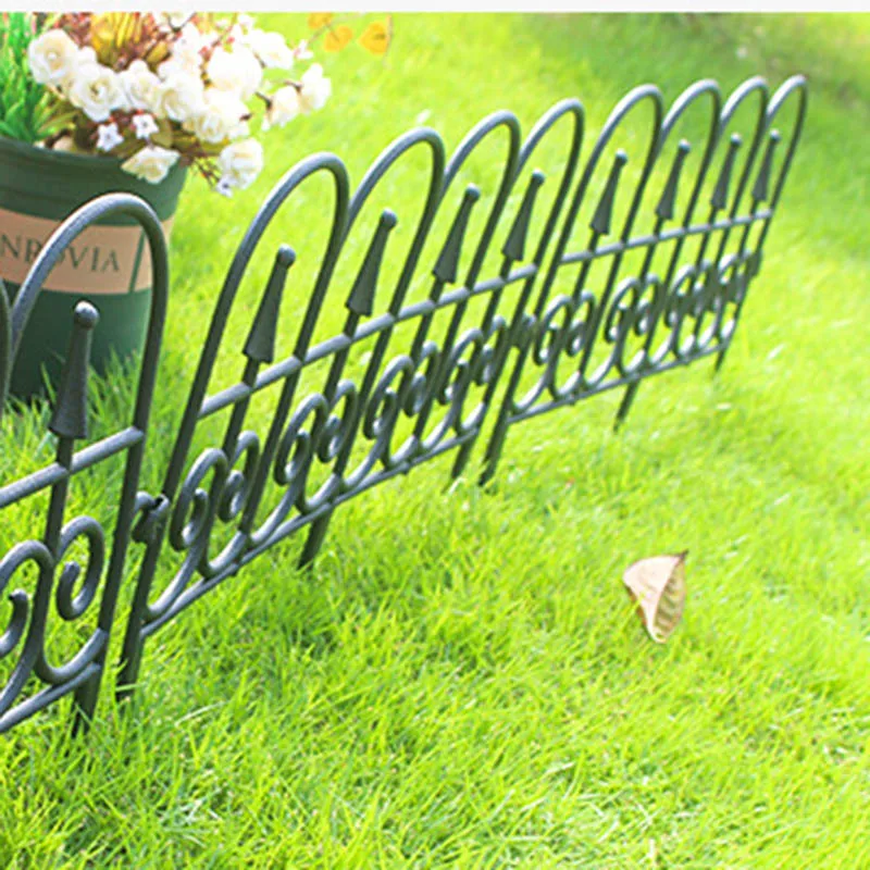 

Garden Fence Plastic Anticorrosive Sunscreen Outdoor Landscape Wedding Decoration Fence SASI