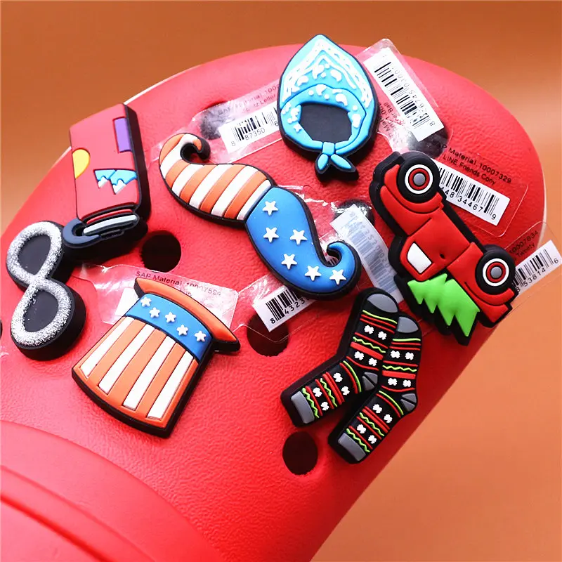 Original PVC Croc Shoe Charms NEW Socks Scarf Hat Tractor Cup Positive Infinity Shoes Decorations for Jibz Kids Party Gifts U200