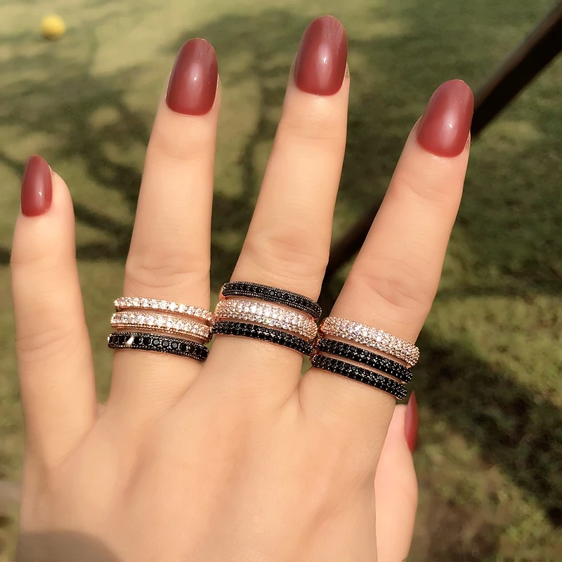 Женское кольцо с фианитом регулируемое вечерние ЦО из розового золота черным