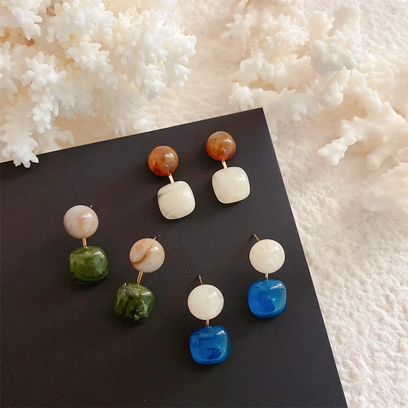 2020 геометрические круглые квадратные серьги из смолы контрастных цветов