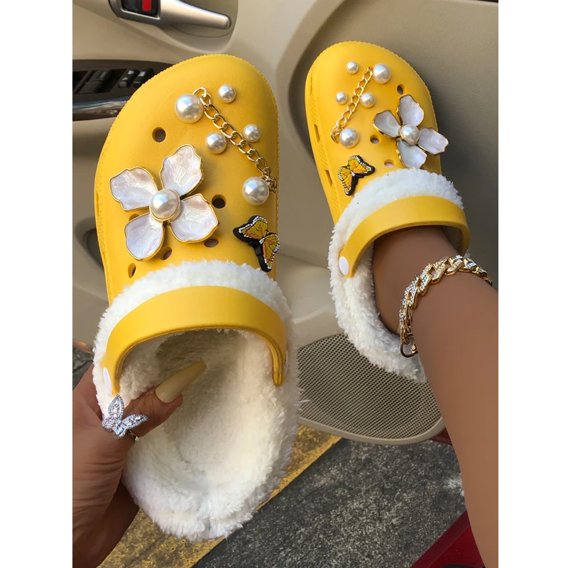 

Autumn New Women's Low Heel Hole Shoes Fashion Plush Women's Shoes Outdoor Casual Slippers Plus Size 41